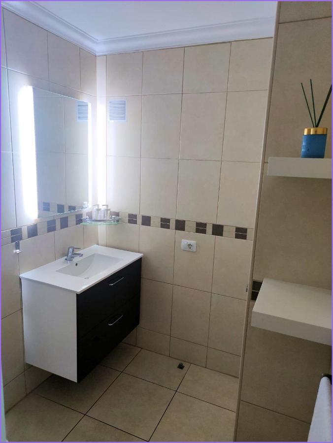 Pebble Beach Apartamento, Amarilla Golf