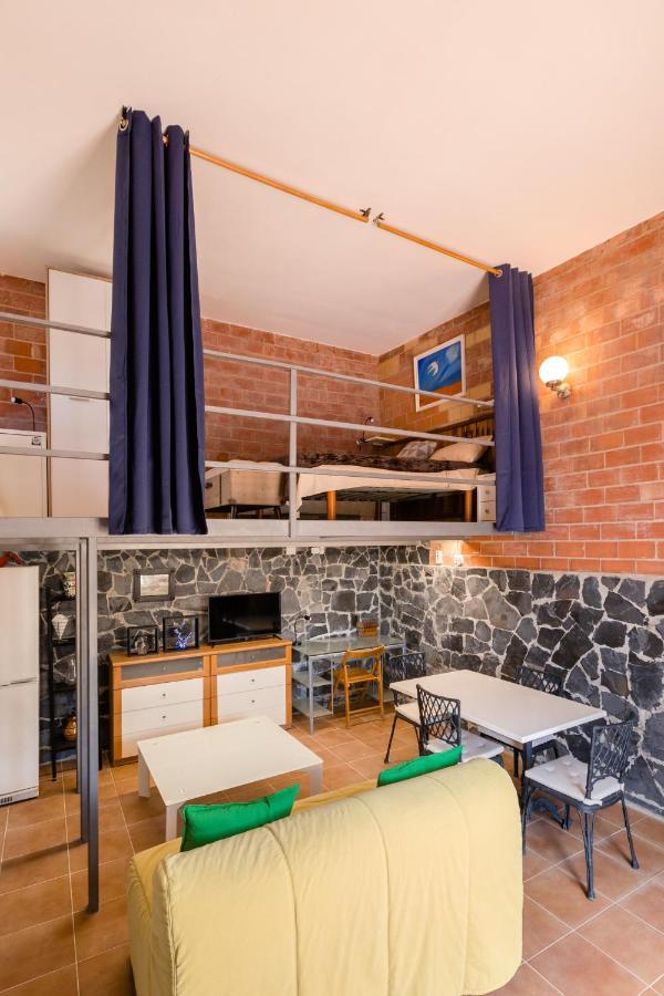 El Rinconcito: Cozy Space In A Seaside Village