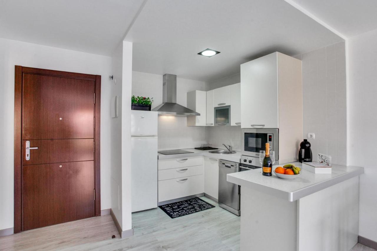 Lovely Mocan, Pool, Fast Wi-fi, Padel Court Appartement