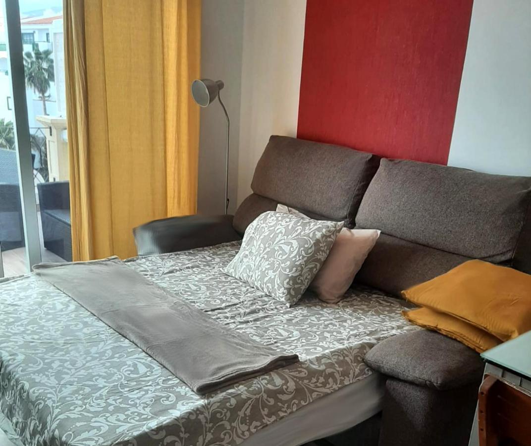 Modern Style With Quiet Surroundings Apartment