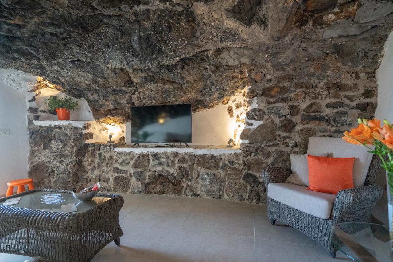 Spectacular Cave With Two Large Terraces Сasa de vacaciones Santa Cruz de Tenerife