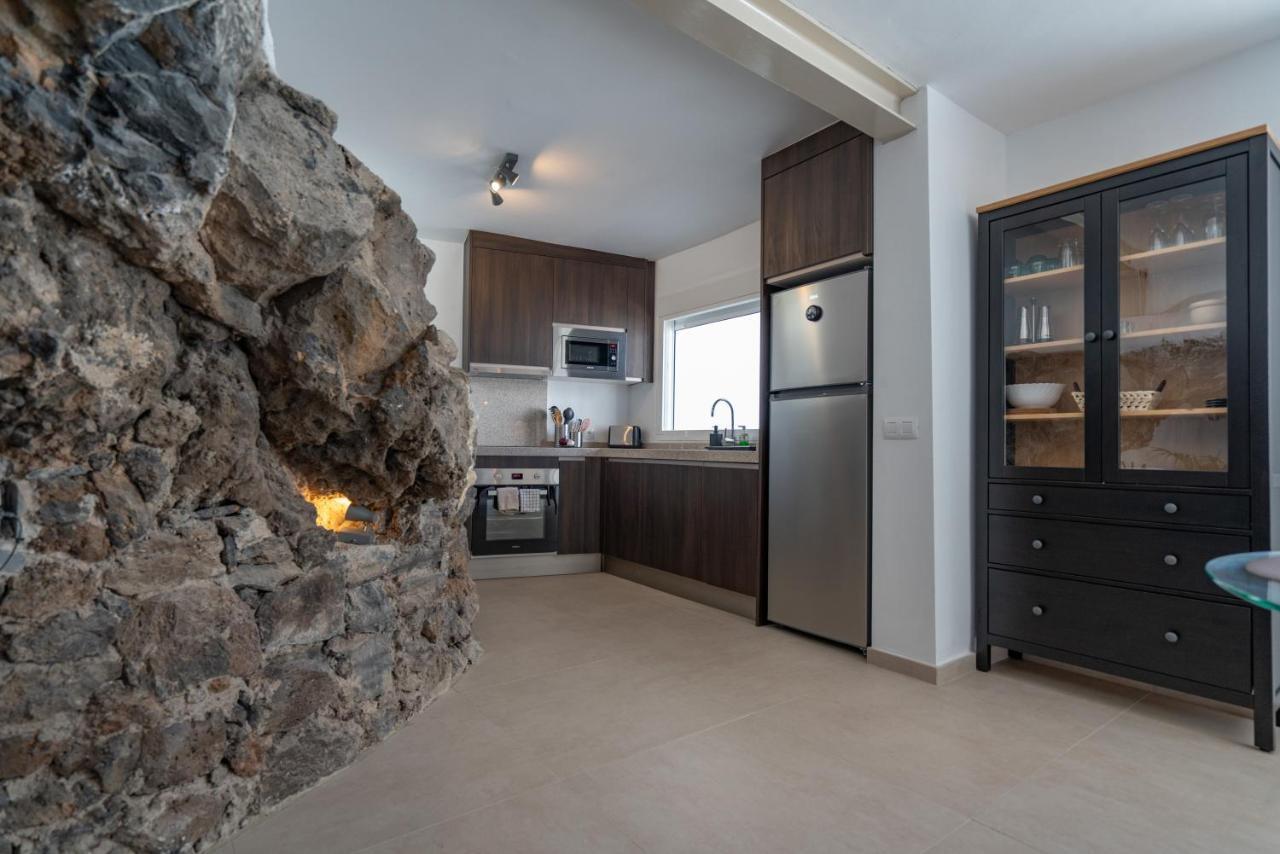 Spectacular Cave With Two Large Terraces Сasa de vacaciones *