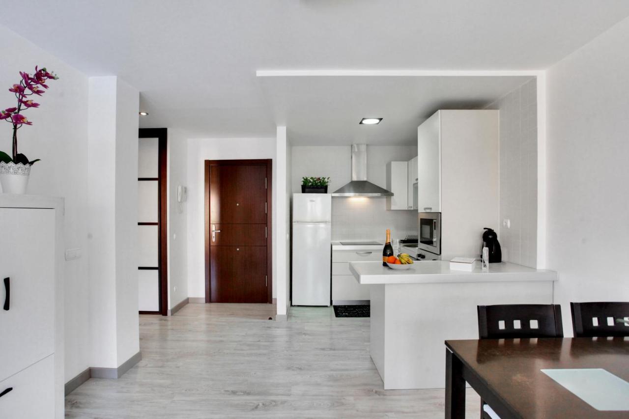 Lovely Mocan, Pool, Fast Wi-fi, Padel Court Appartement *