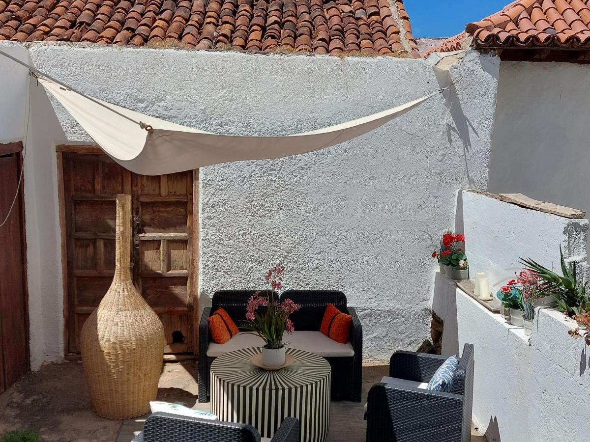 Holiday home Unique Canarian 1700s - Casa Salvia Las Aguas - Ocean & Natural Pools 150m - Whole Gated House