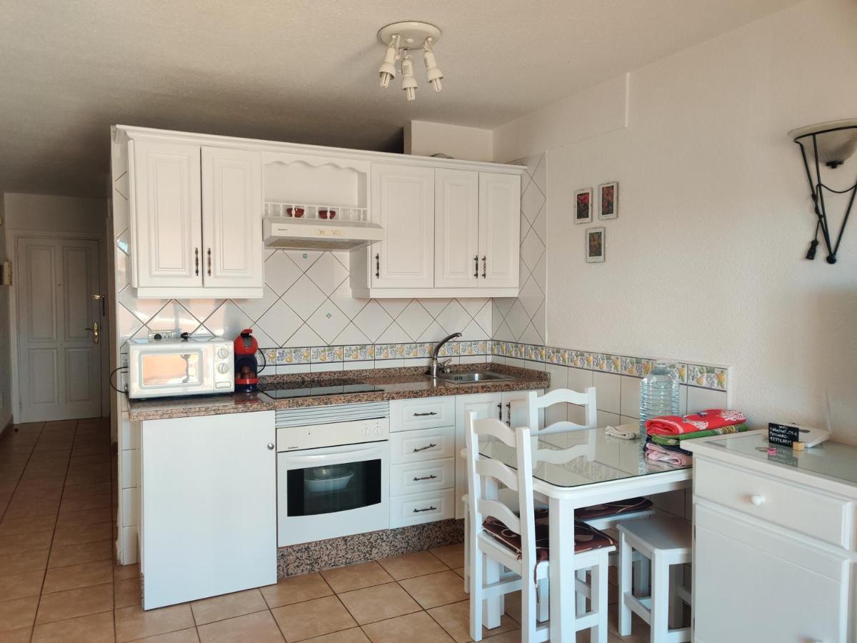 Golden Mile Seaview Royal Garden Apartment