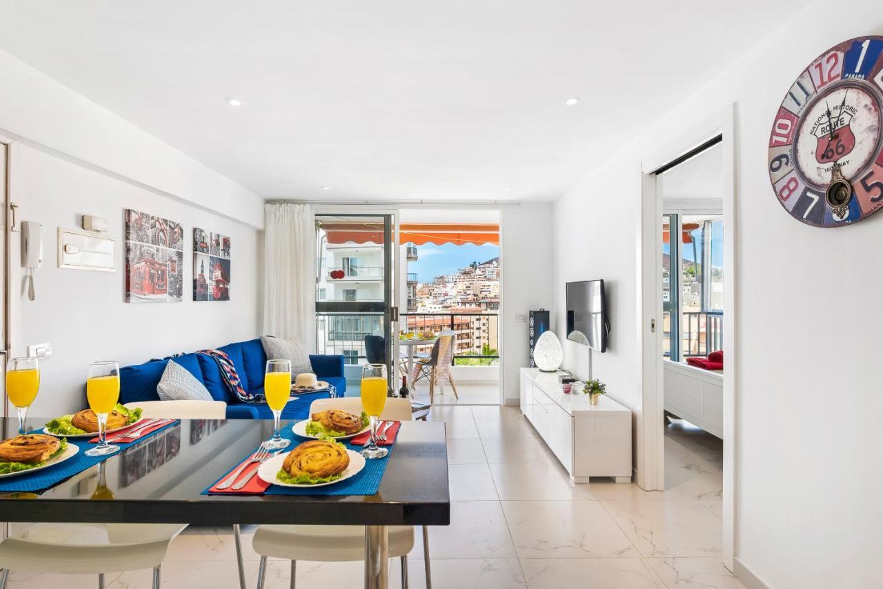Apartment 76. Cristianos First Sea Line, Parking, Wi Fi