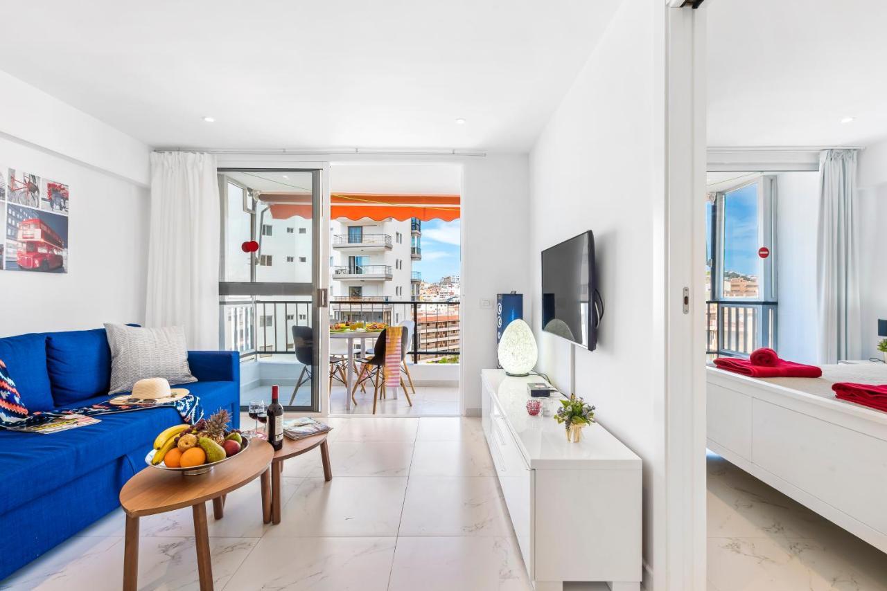 Apartment 76. Cristianos First Sea Line, Parking, Wi Fi *