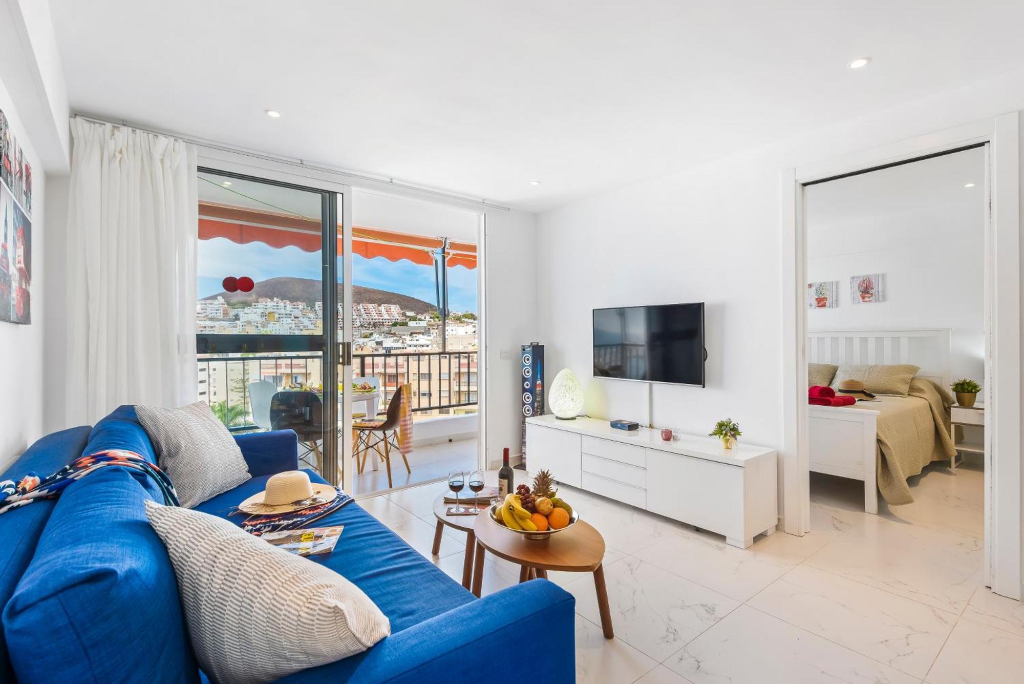 76. Cristianos First Sea Line, Parking, Wi Fi * Los Cristianos (Tenerife)