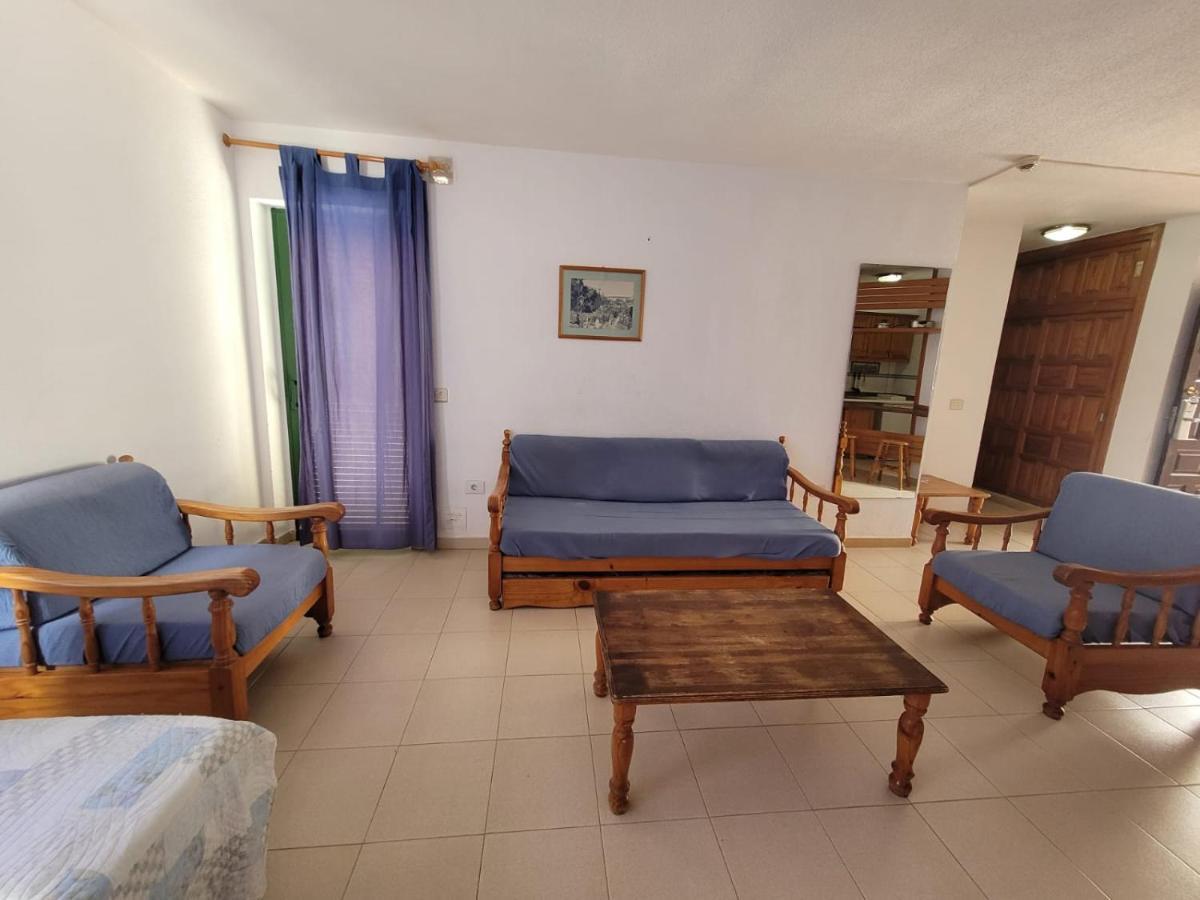 Immaculate 1-bed In Arona E308