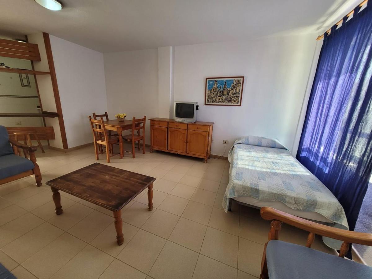 Appartement Immaculate 1-bed In Arona E308 *