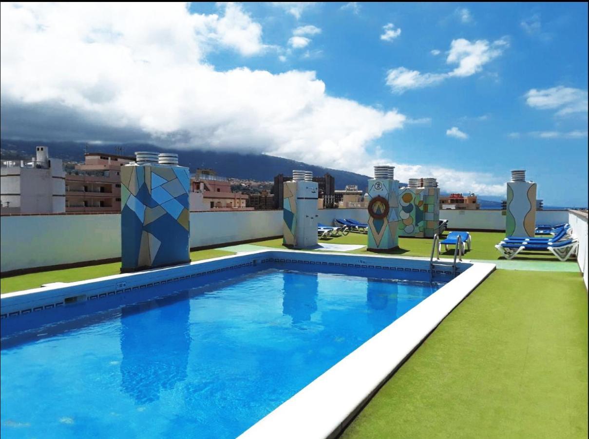 Ático con piscina en el centro Puerto de la Cruz - Edificio Girasol Apartamento