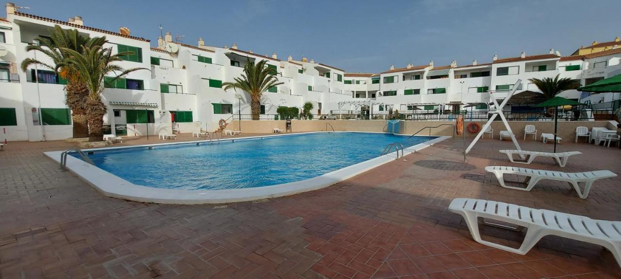 Appartement Immaculate 1-bed In Arona E308
