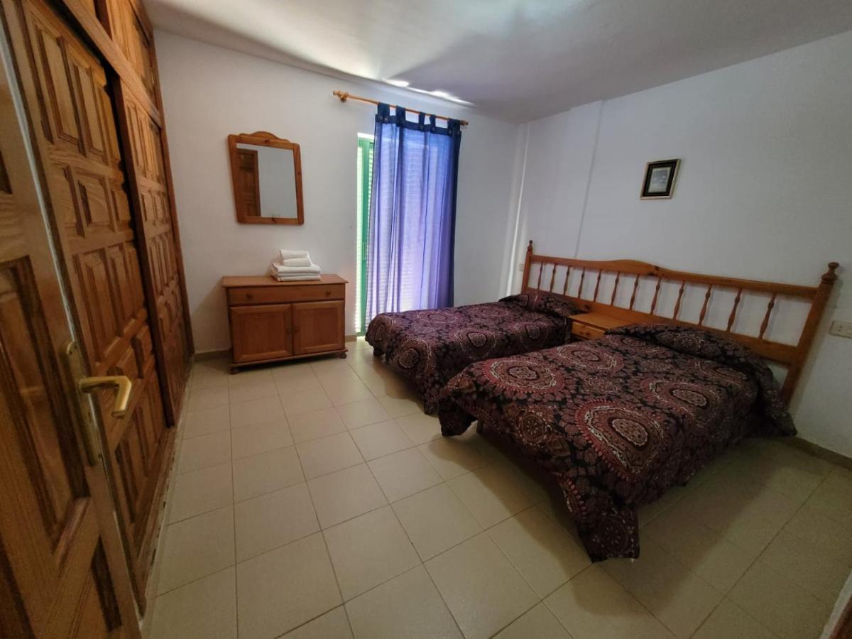 Immaculate 1-bed In Arona E308 Appartement