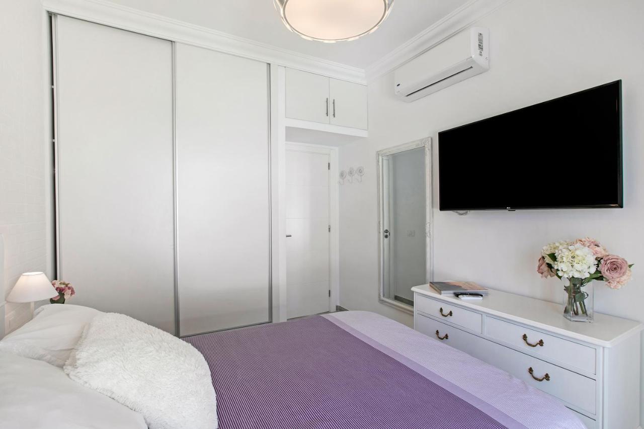 Villa White Pearl