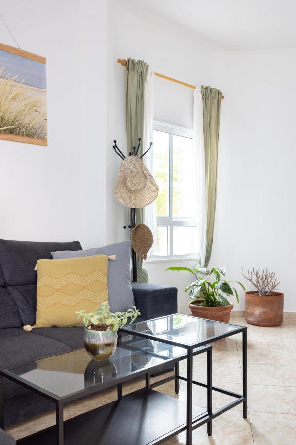 136 By Sunkeyrents * Alcala (Tenerife)