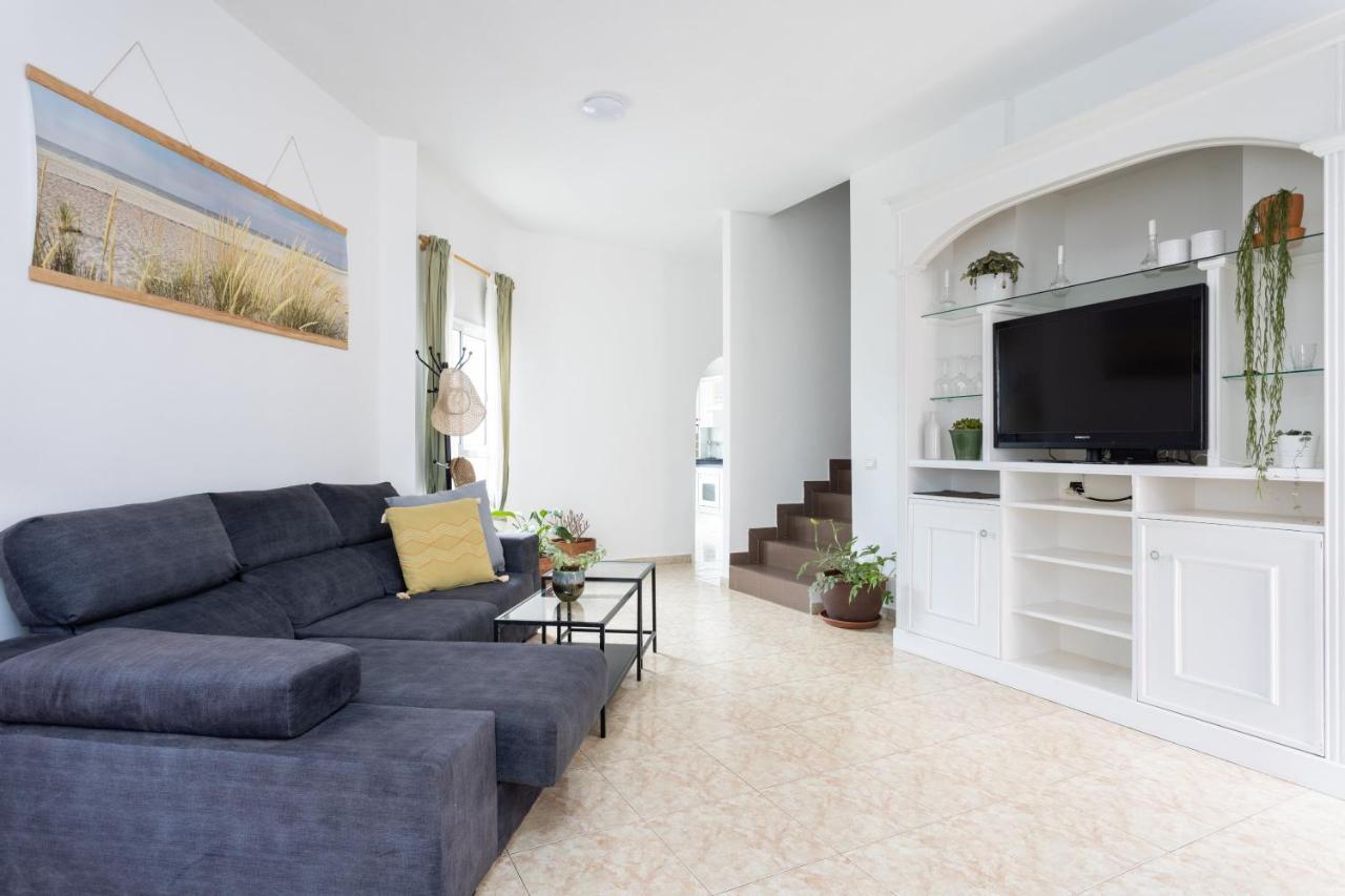 136 By Sunkeyrents * Alcala (Tenerife)