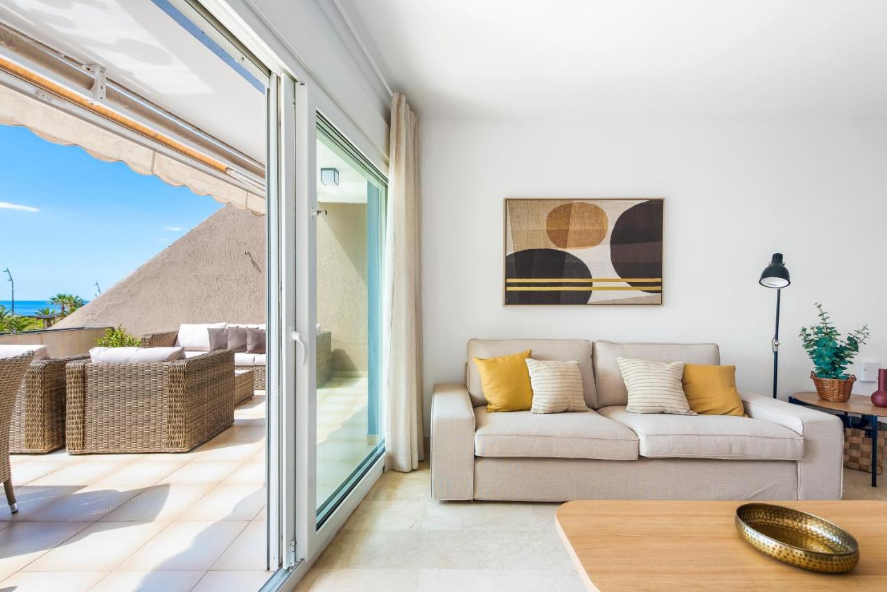 With Terrace And Private Parking * Radazul