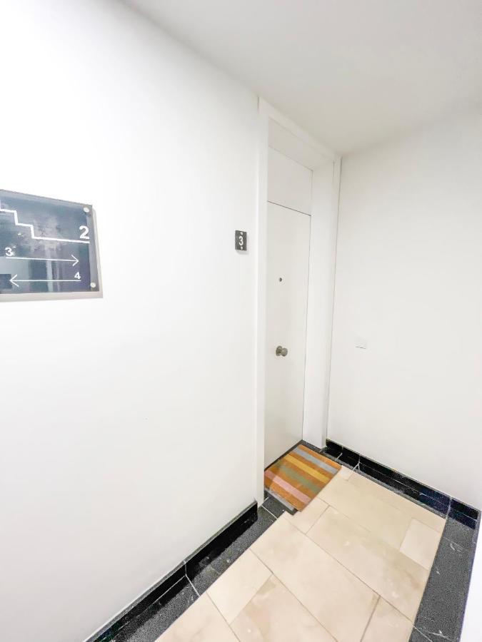 A Brand New 60m From The Ocean :) Apartment