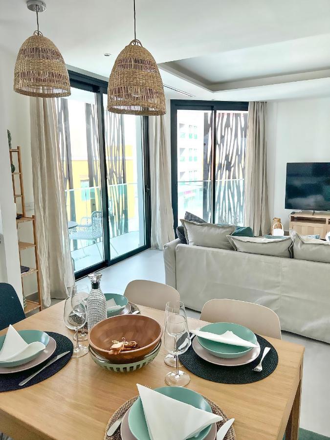 A Brand New 60m From The Ocean :) Apartment *