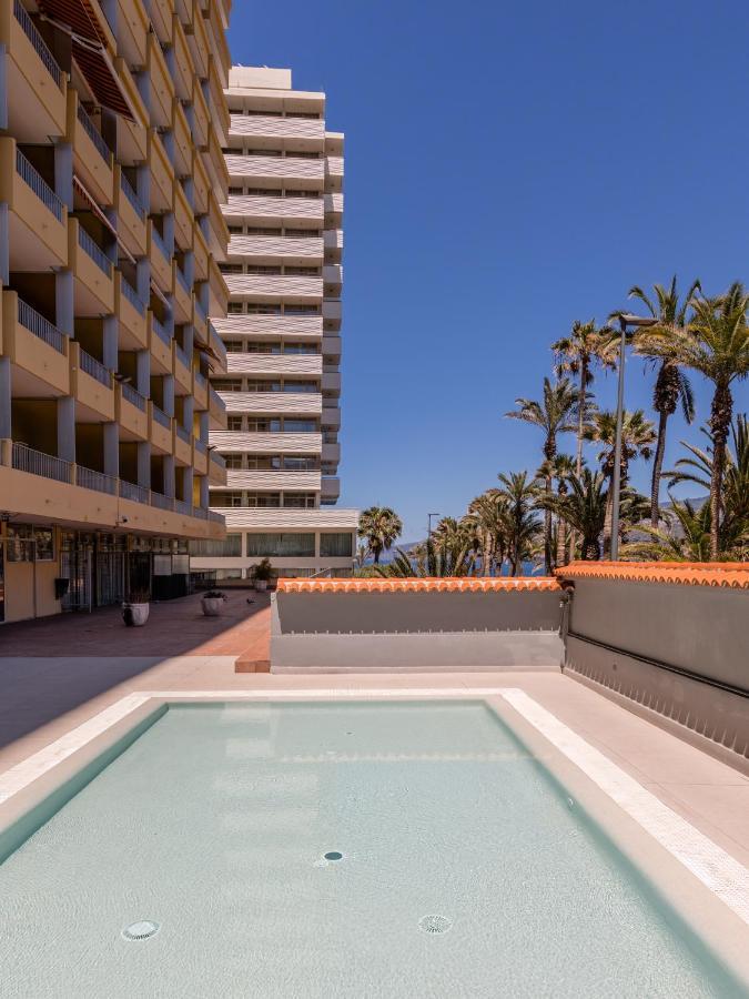 Palmeras Playa Studio: Pools, Beach, Sun & Shore Appartement