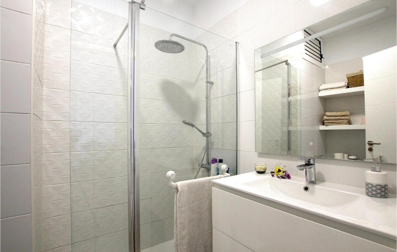 Apartment 2 Bedroom In Siboralos *