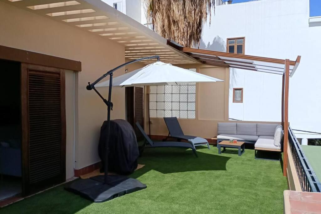 Luxury Penthouse, 50m2 Terrace, Downtown *