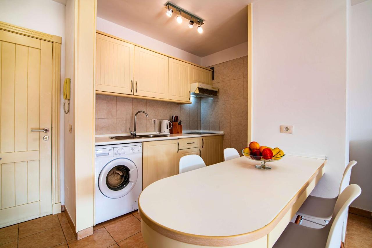 Lovely 1-bedroom Whit Pool *