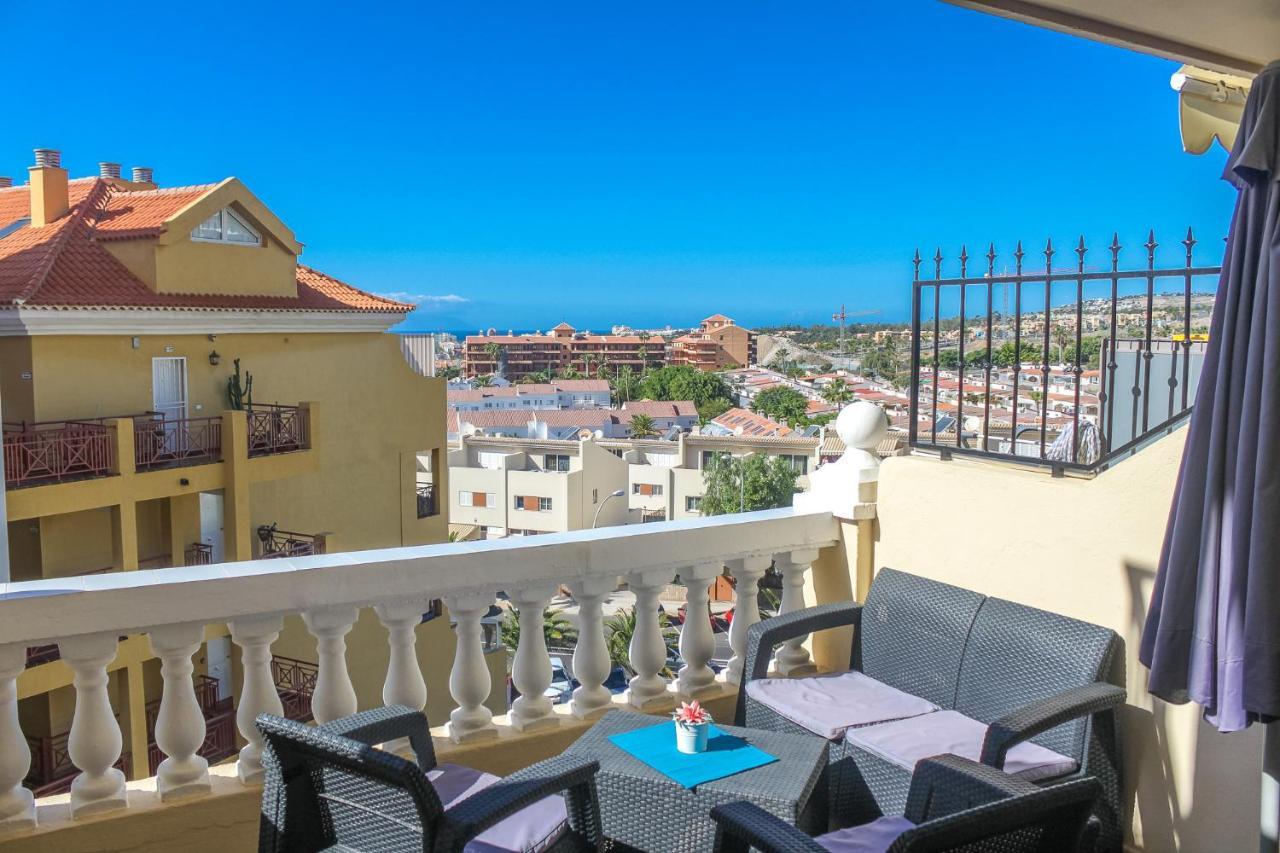 Castle Harbour Phoebe's Flat Cristianos By Lovetenerife Appartement *