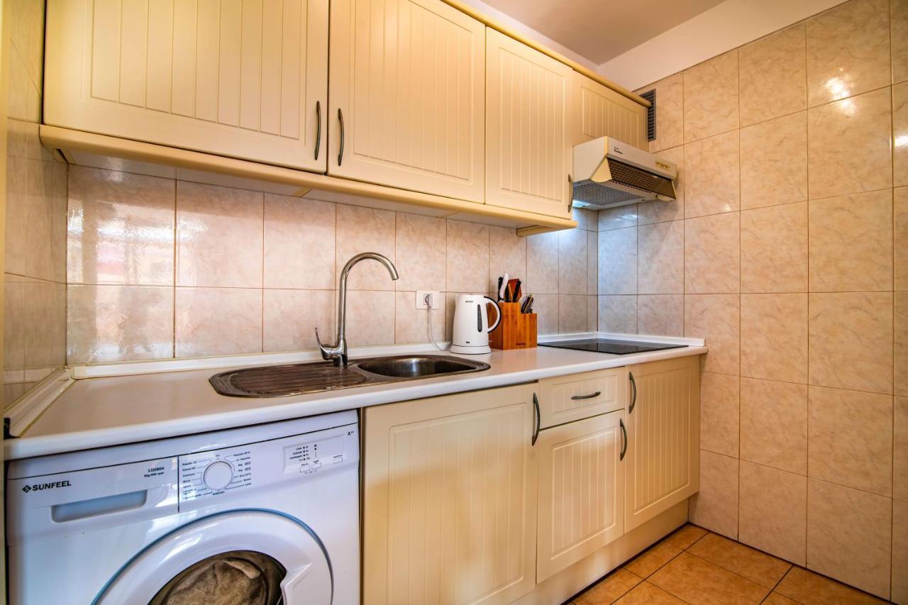 Lovely 1-bedroom Whit Pool