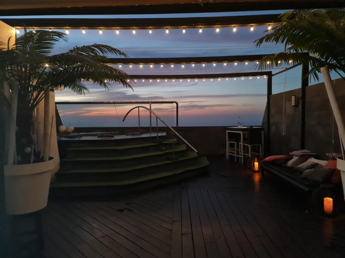 Sunset Attic Apartment