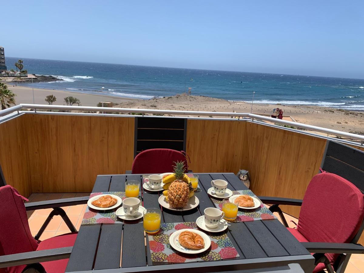 Beachfront Penthouse By Vv Canary Ocean Homes * El Medano (Tenerife)