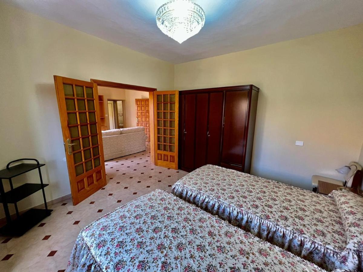 Lovely Spacious In The Center - Apartamento *