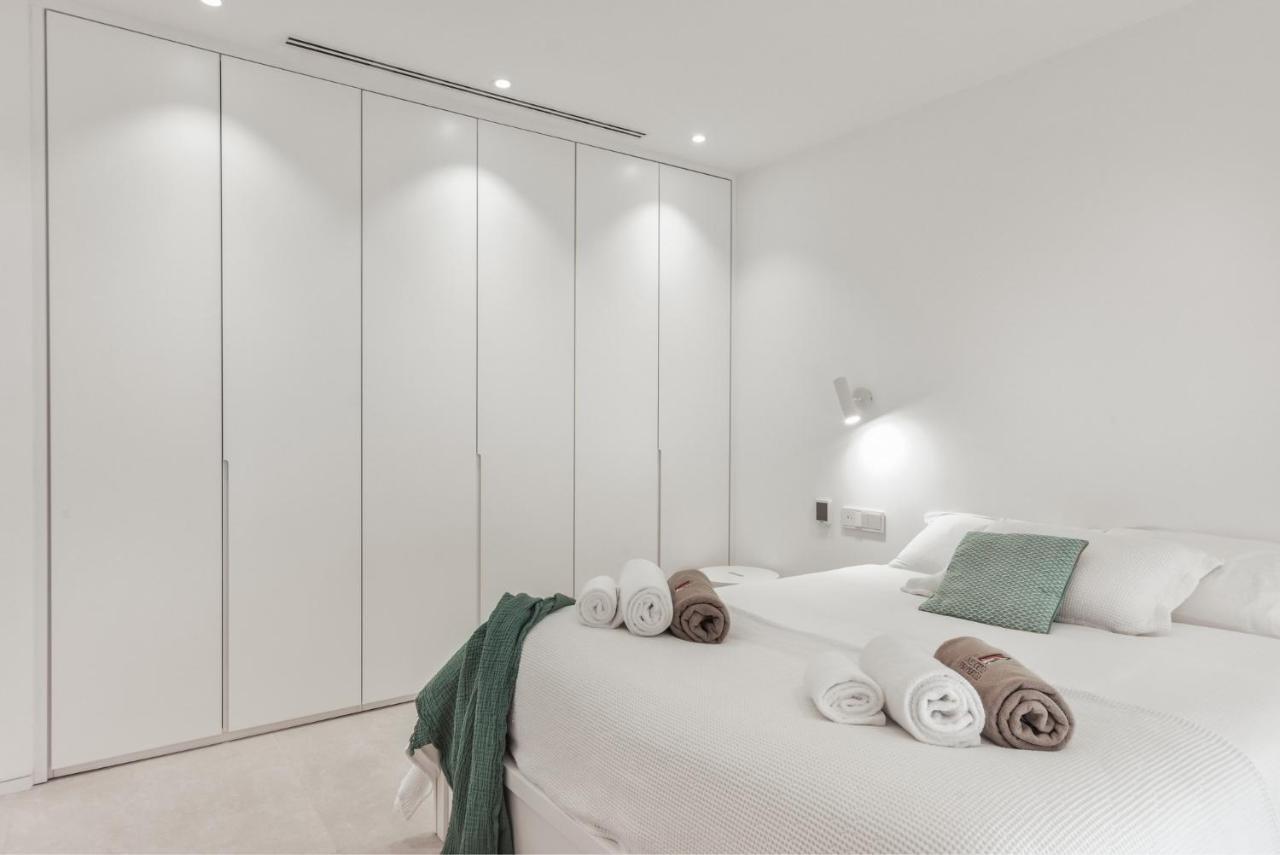 Infinity 1-6 Luxe Sea View 2b