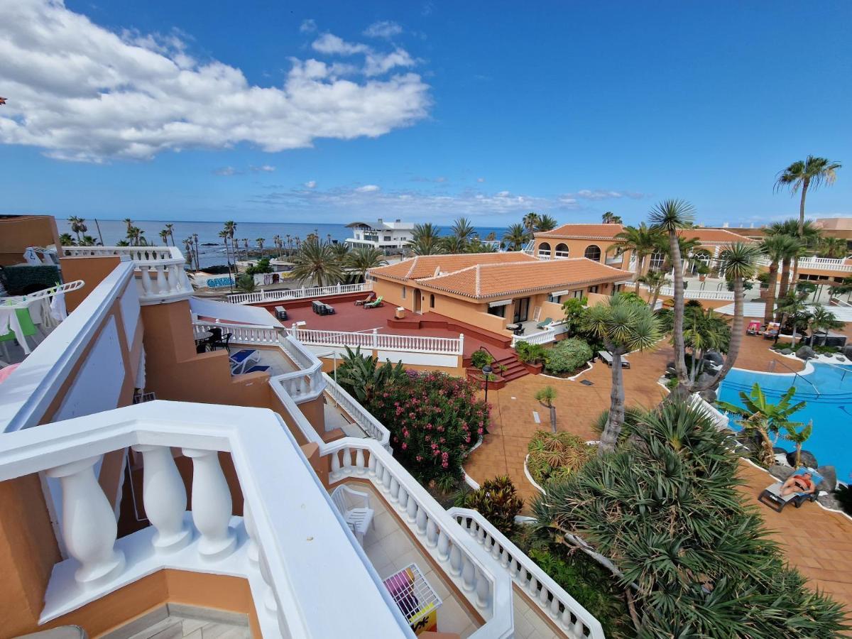 Apartment Exclusive Attic Vistas: Seaside Retreat With Heated Pool *