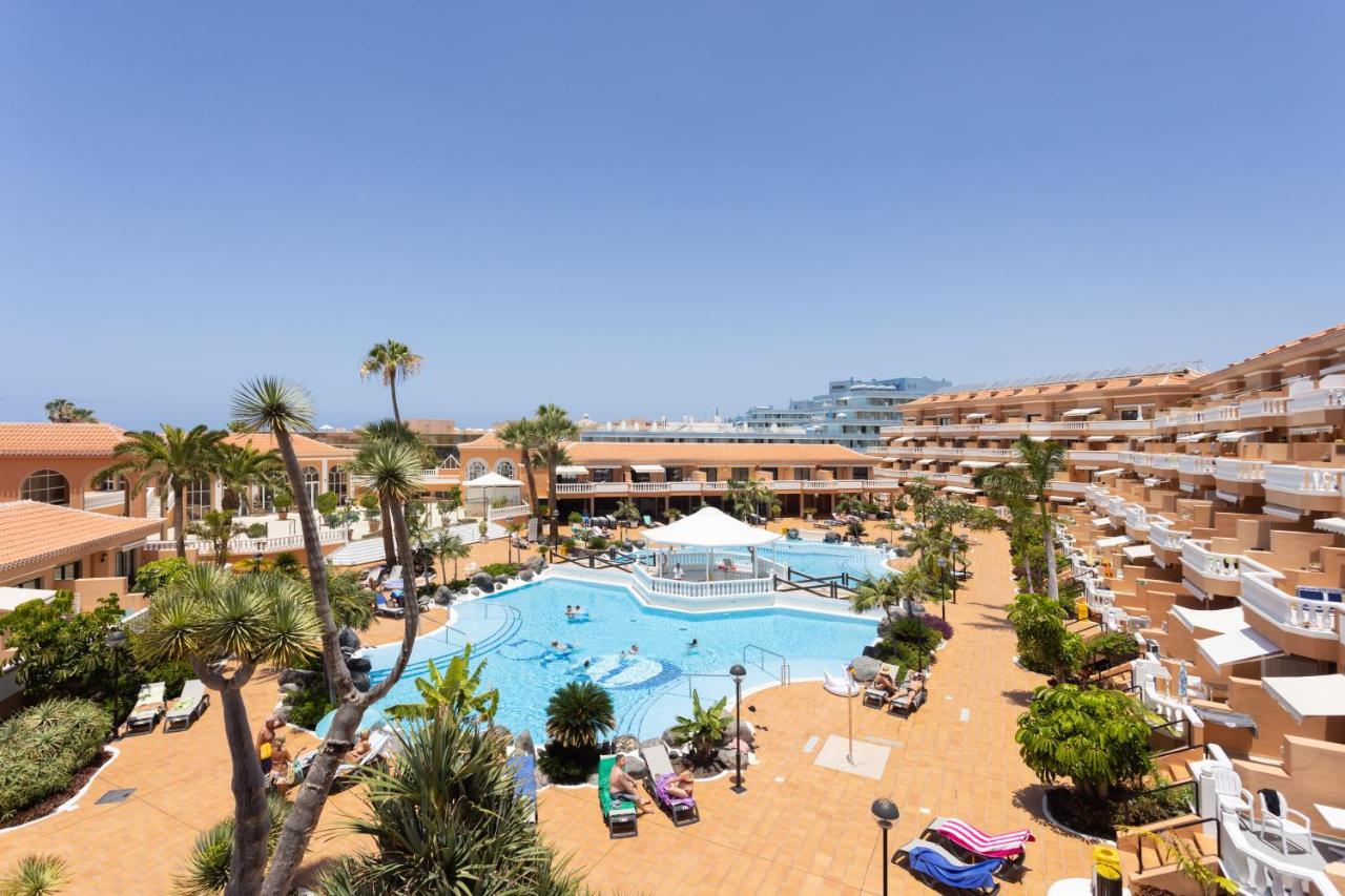 Exclusive Attic Vistas: Seaside Retreat With Heated Pool Arona (Tenerife)