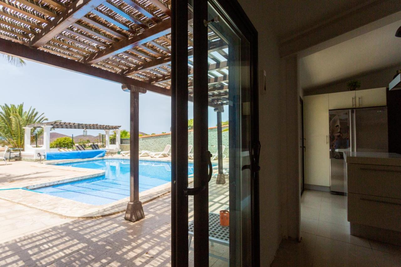 1327 La Quinta Heights * San Miguel de Abona