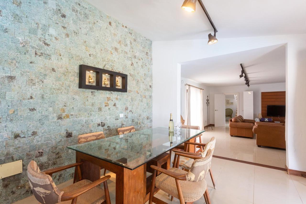 1327 La Quinta Heights * San Miguel de Abona
