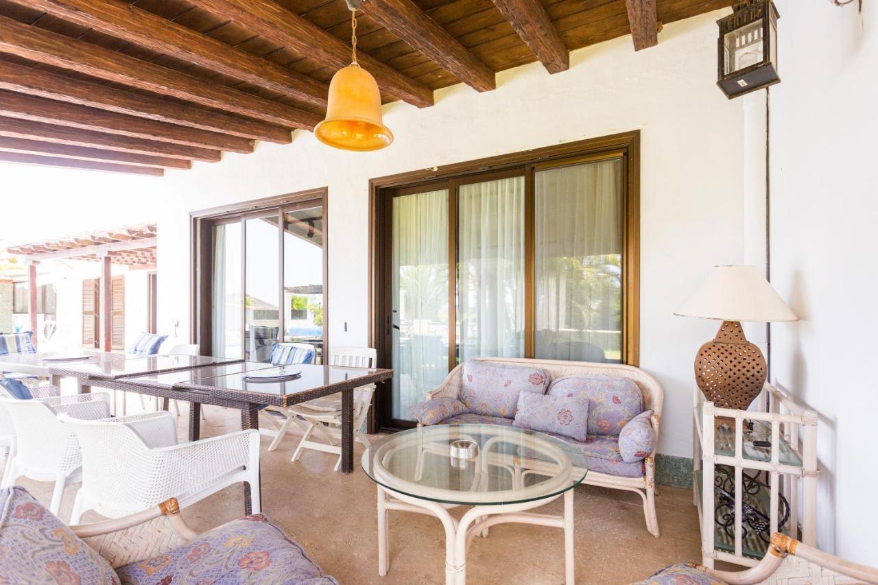 1327 La Quinta Heights *