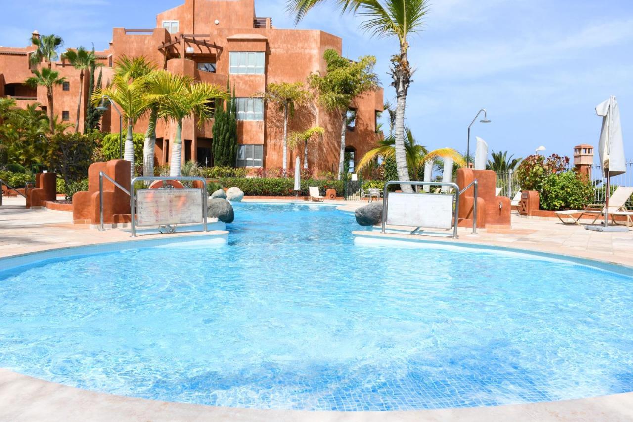 Alzaro 0 Palm-mar