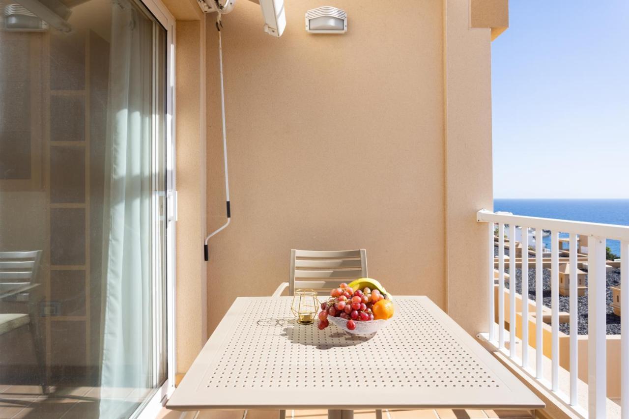 Home2book Amazing Sea Views In El Poris Appartement