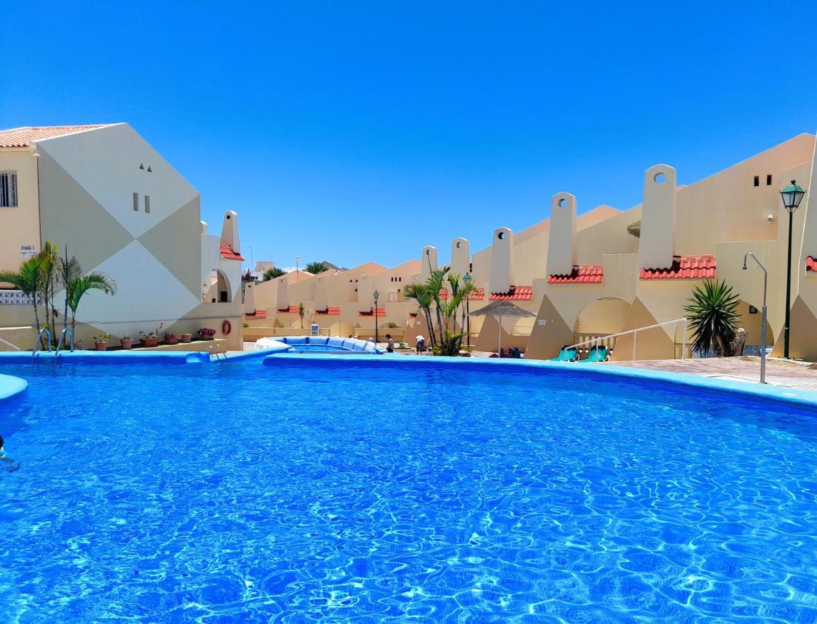 Fantastic 3 Bedrooms Mareverde, Wifi Free Hébergement de vacances Costa Adeje (Tenerife)