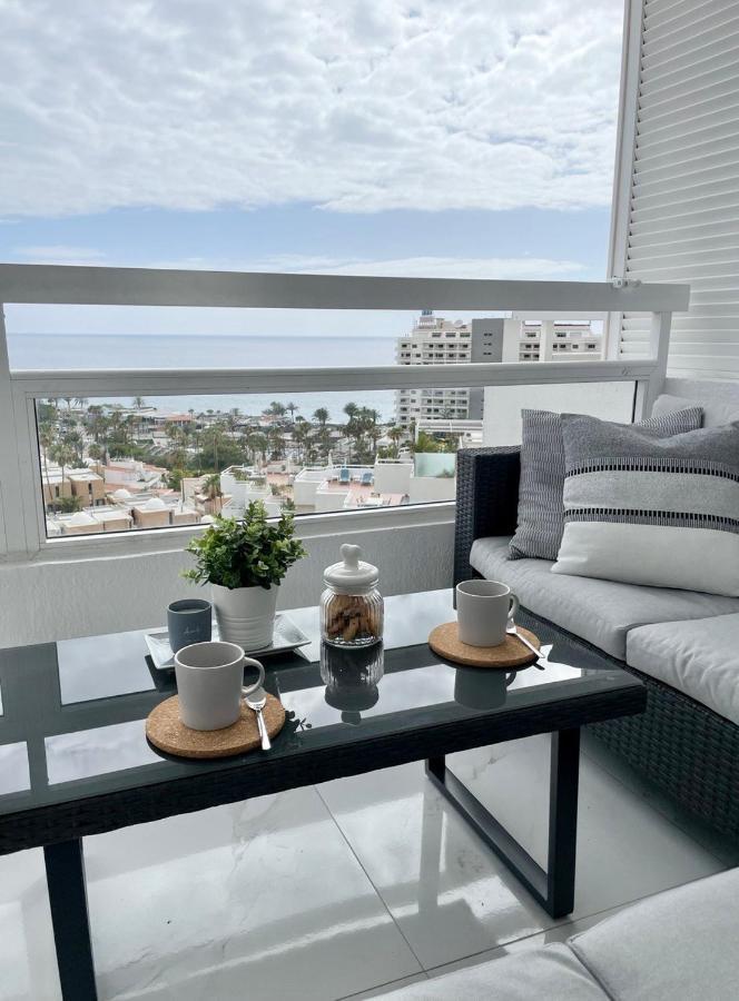Sea View Terrace In Americas Apartment