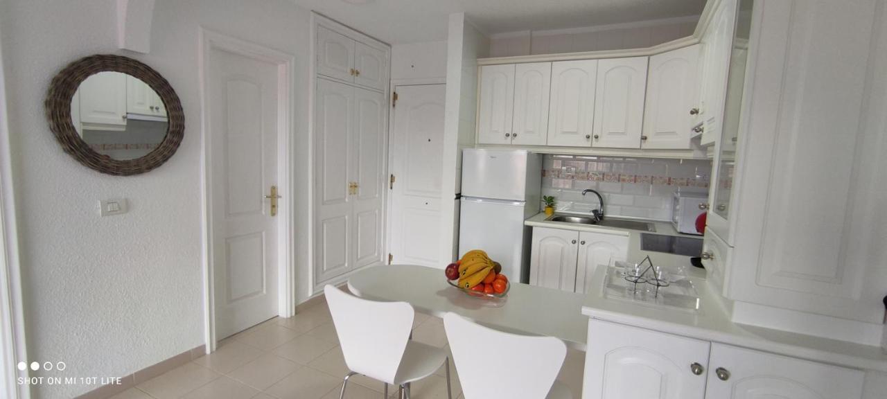 Precioso Con Piscina Junto Al Mar Apartamento *
