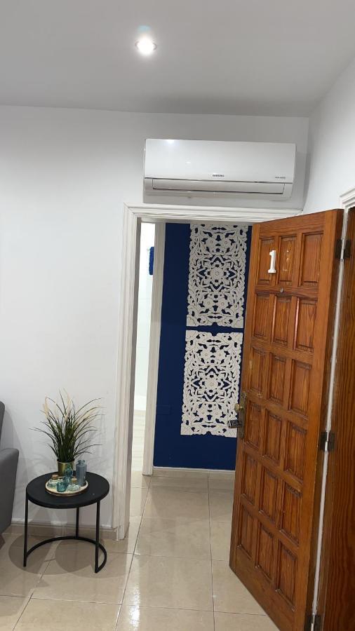 Cornelia's 1b Primera Linea De Playa Apartment *