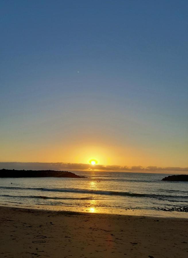 Fantastic In The First Line Of The Sea, Wifi Free Apartment *