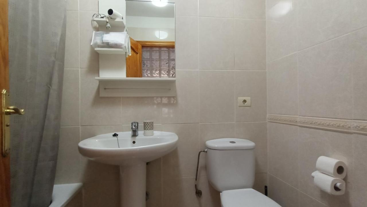Views Of Beach, Two Apartment El Medano (Tenerife)