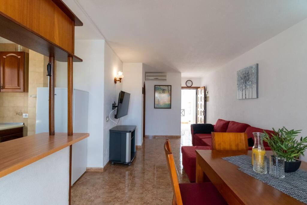 Con 2 Terrazas En Cristianos Appartement