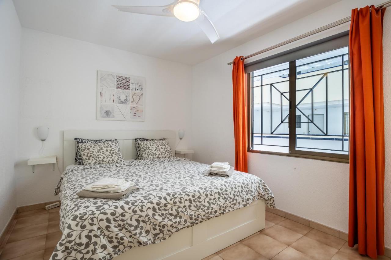 Castle Harbour Phoebe's Flat Cristianos By Lovetenerife *