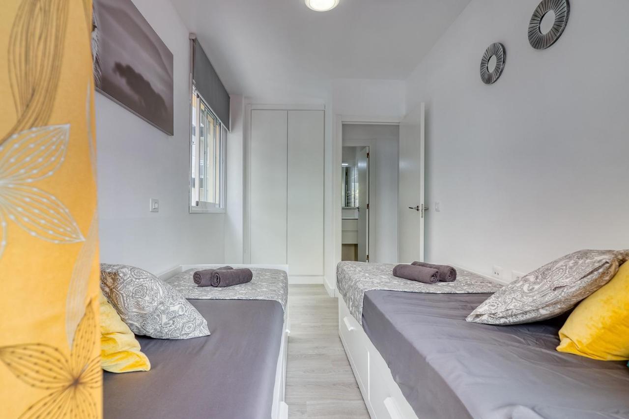Apartment Cozy Main Square And Beachfront 3-bedrooms Los Cristianos (Tenerife)