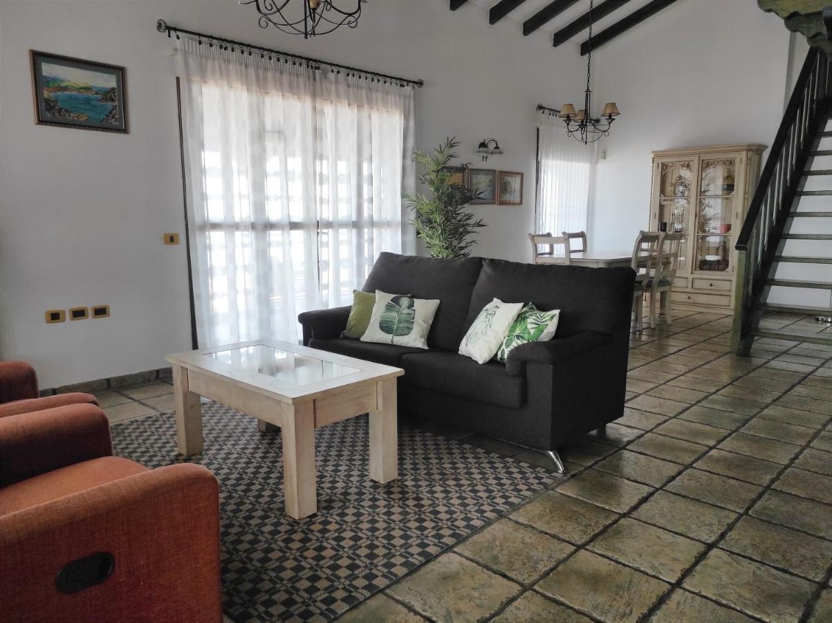 Cercado Del Medio, Con Piscina Privada Villa *